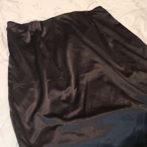 Torrid Satin skirt
